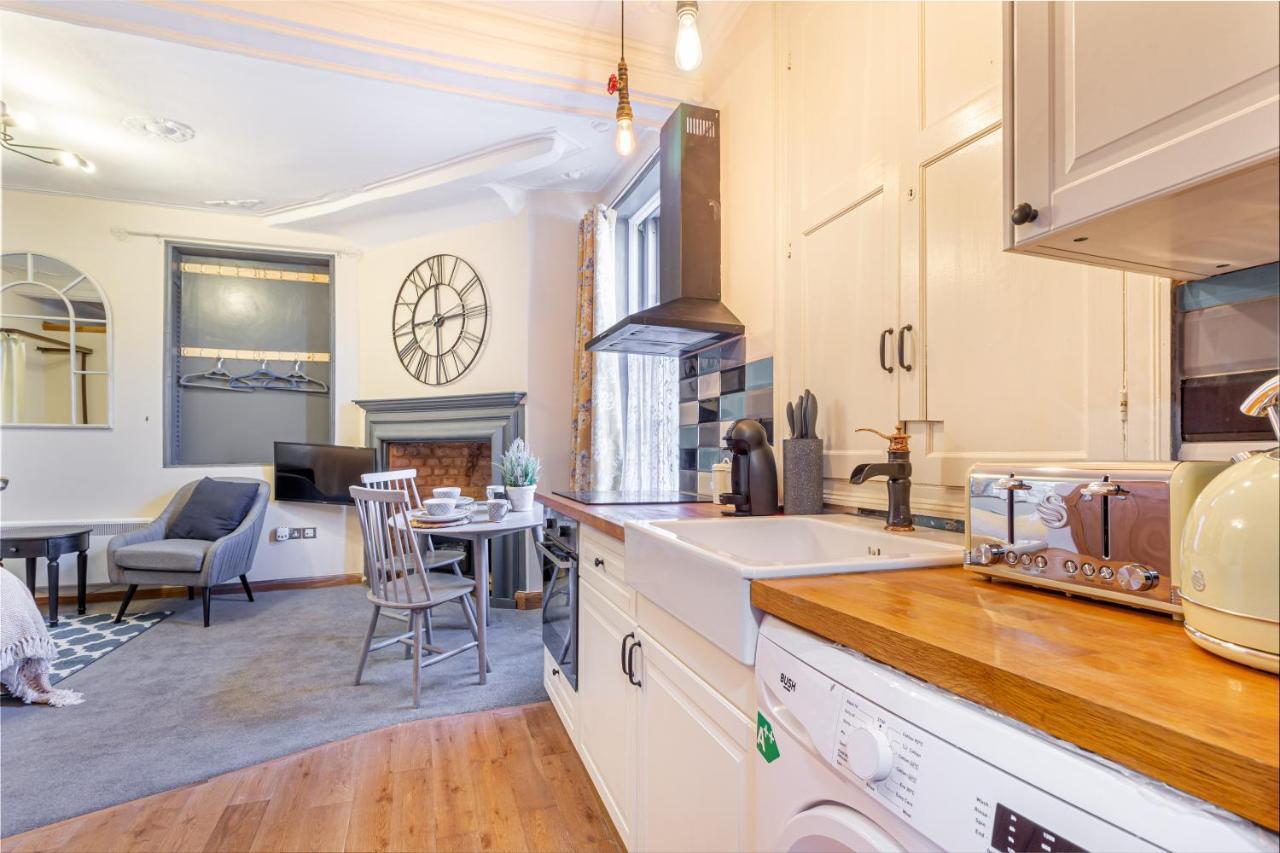 Host & Stay - The Merchant House Apartments هيريفورد المظهر الخارجي الصورة
